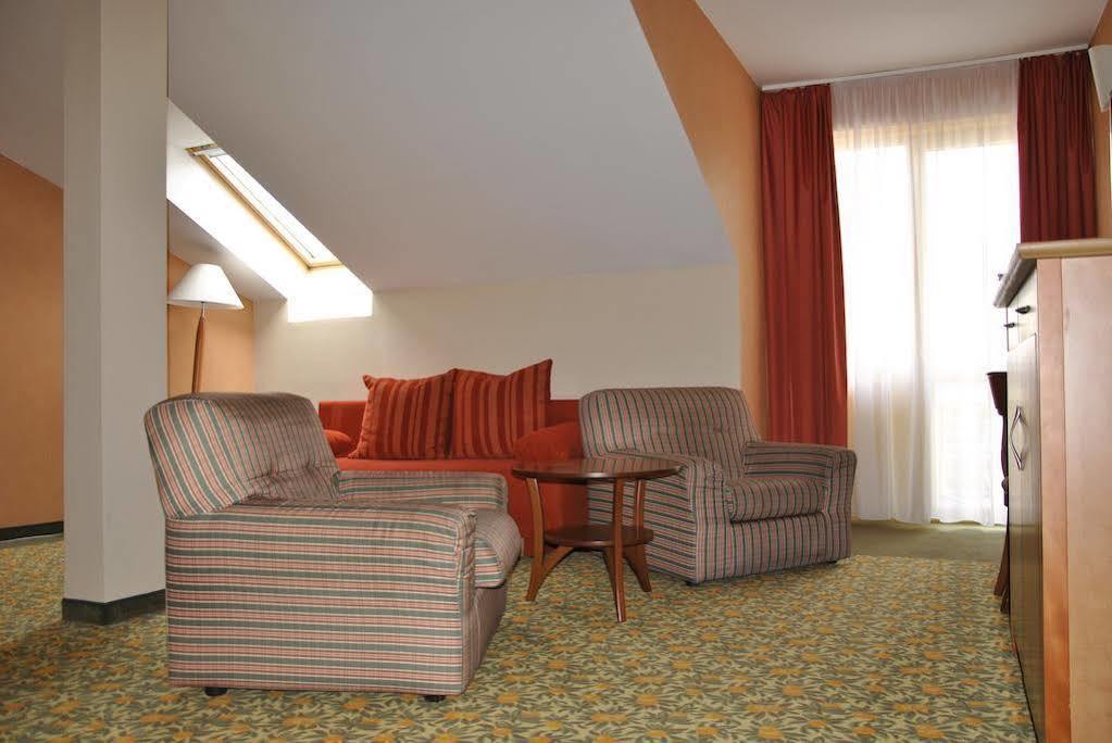 Vitalmed Hotel Sárvár Eksteriør bilde