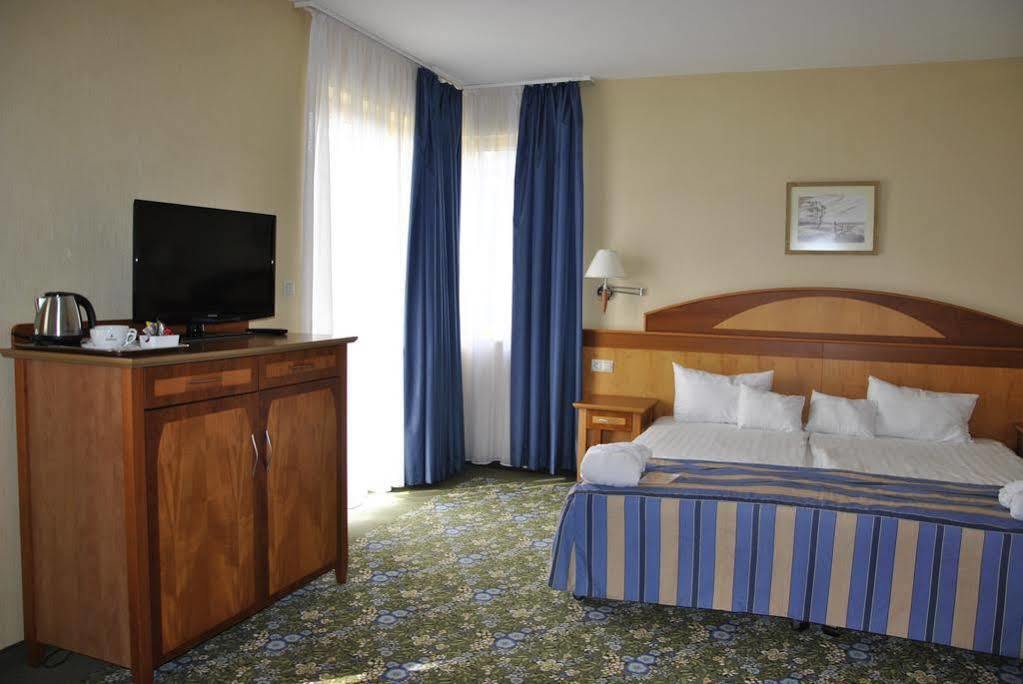 Vitalmed Hotel Sárvár Eksteriør bilde