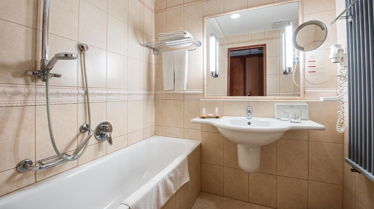 Vitalmed Hotel Sárvár Eksteriør bilde